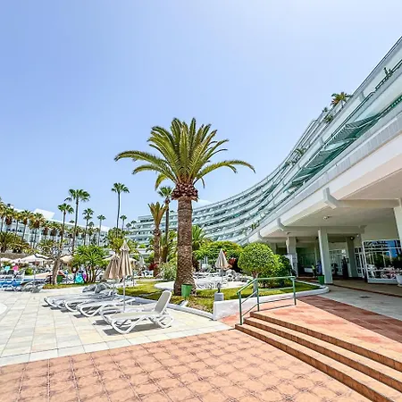 Apartment In Beachfront Complex In El Duque Area,
