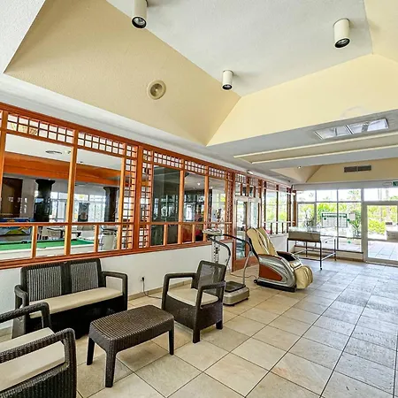 In Beachfront Complex In El Duque Area, Apartmán