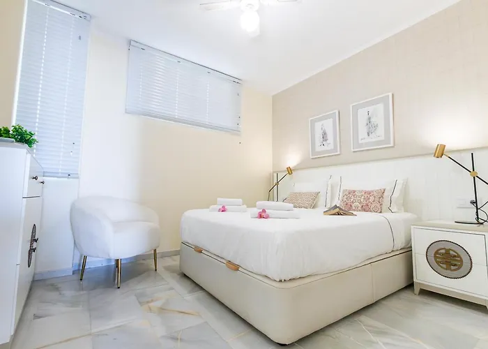 Appartement In Beachfront Complex In El Duque Area,